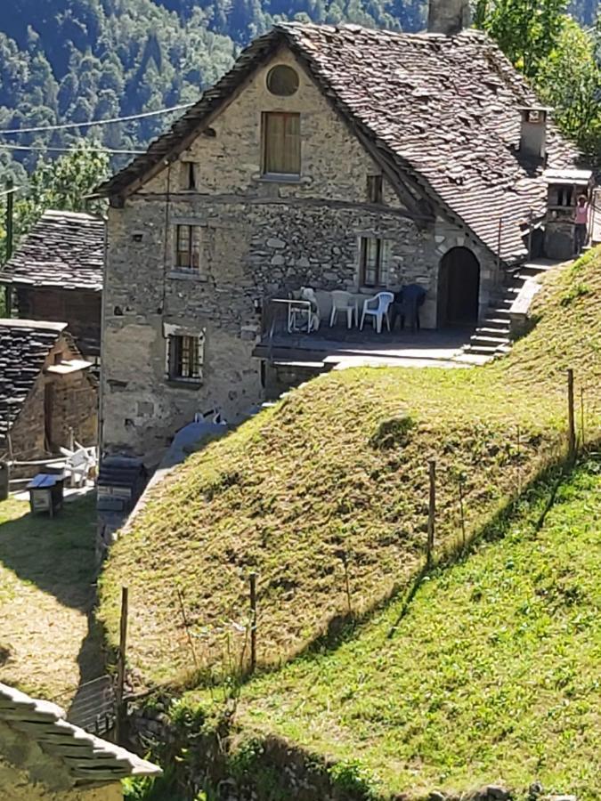 Tepilanti Villa Cerentino Екстериор снимка